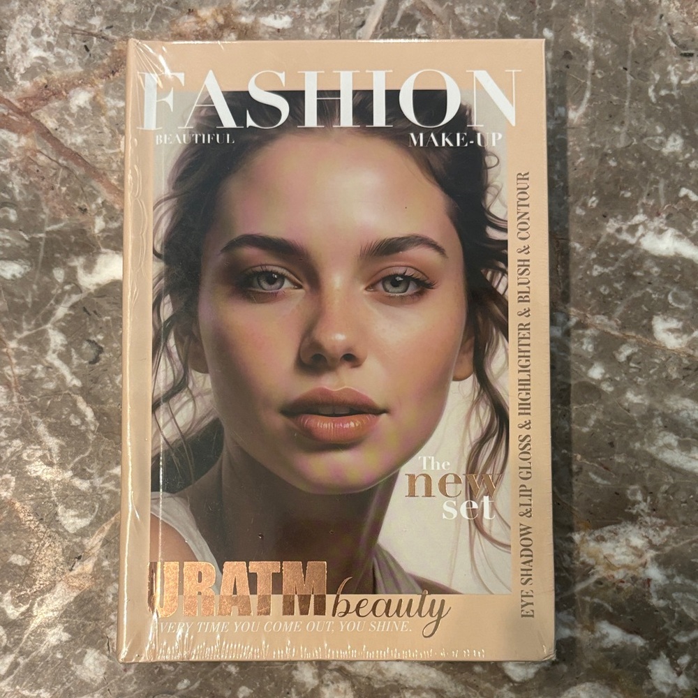URATM Beauty Fashion Makeup New Set BNNU